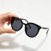 Bestselling sunglasses for women, high-end design - Image 4