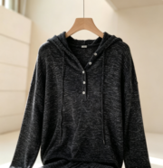 Spring and summer loungy, loose-fitting, slimming, sun-protective top for women - Image 4