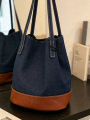 Summer Large-Capacity Denim Bucket Bag with a High-End, Niche Design for Women, Handheld and Shouldered - Image 2
